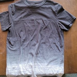 Mens American eagle t shirt